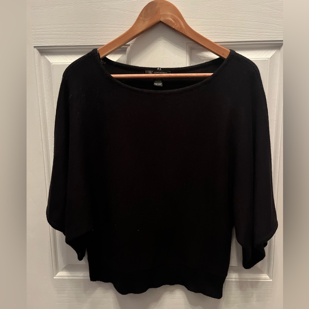 Pre-Owned INC International Concepts Black Bat Wing Sweater- Petite Medium